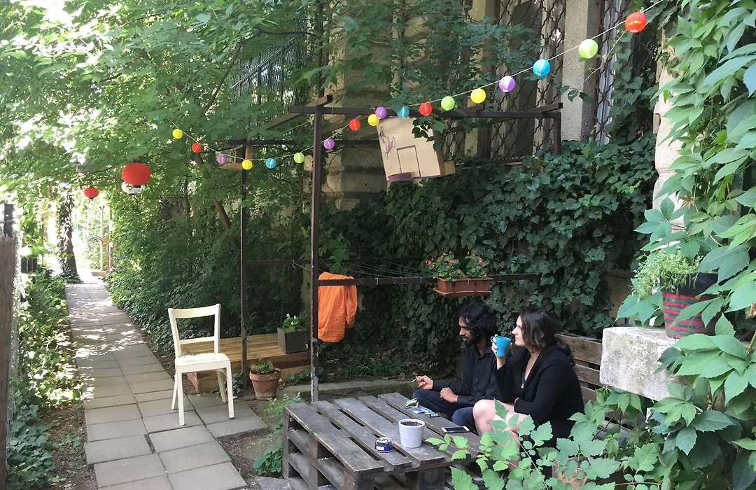 Baroque Hostel & Coworking-1